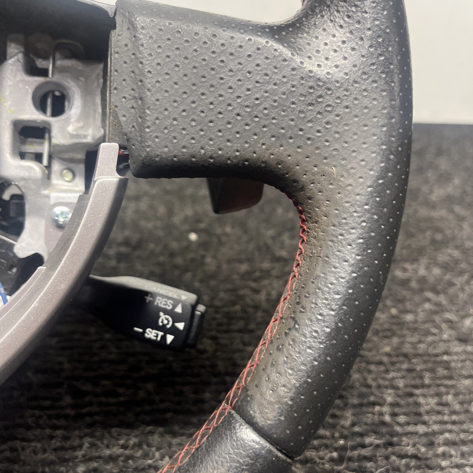 ☑️ 2013-2016 SCION FRS Subaru BRZ OEM Steering wheel Red Stitched Shift Paddles