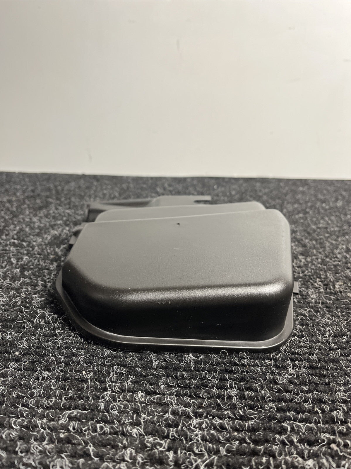 ☑️ 2006-2013 BMW 135I 328I 335I E90 E92 CABIN AIR FILTER DUCT COVER OEM