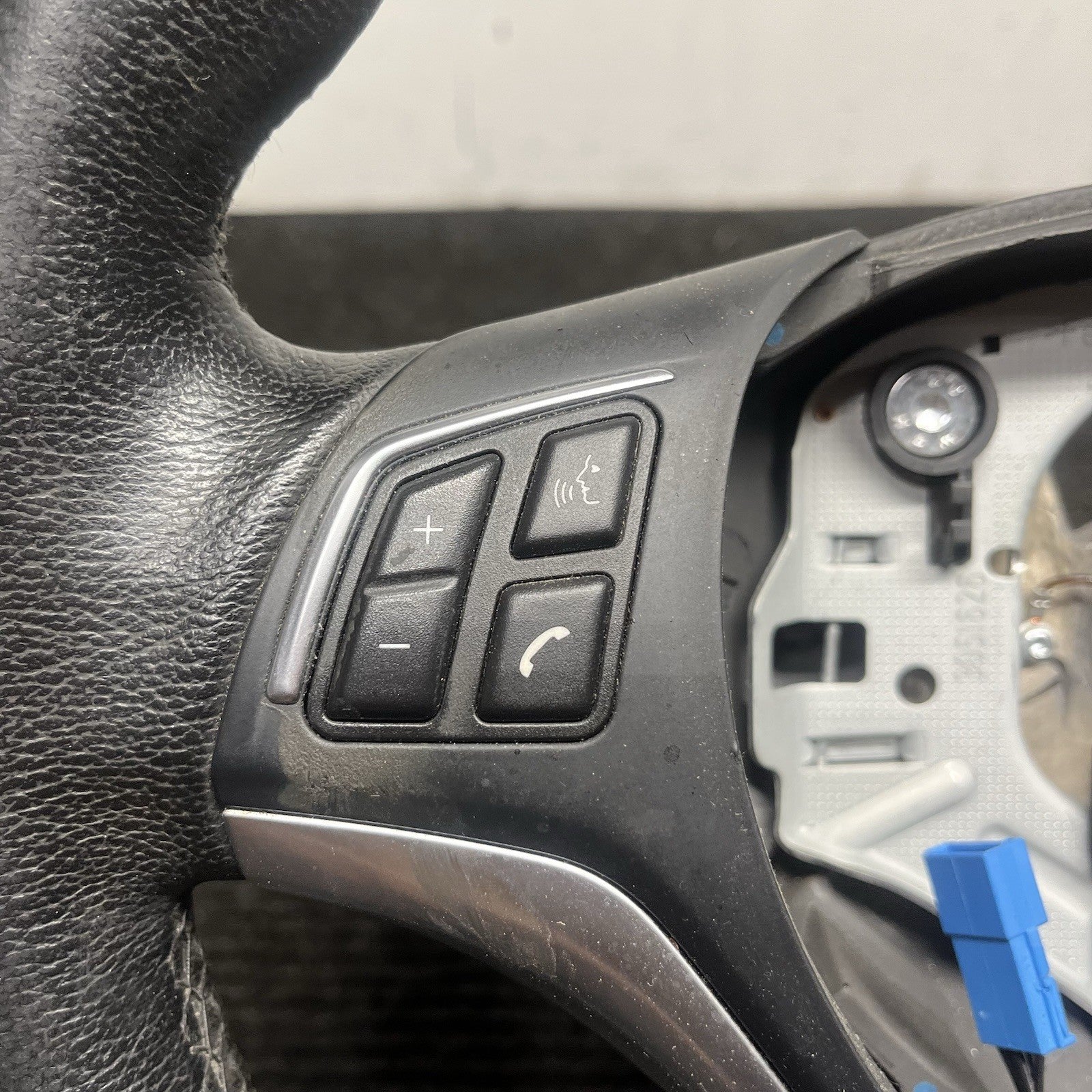 ☑️ BMW E84 X1 135i Sport Heater Steering Wheel Black w/ Switch 6853133 OEM