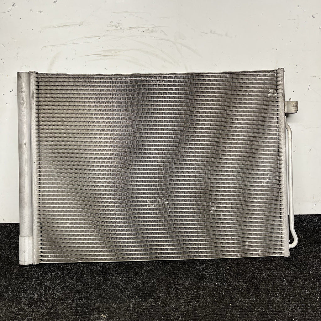 ☑️ 10-13 BMW X5 E70 AC Condenser Radiator OEM