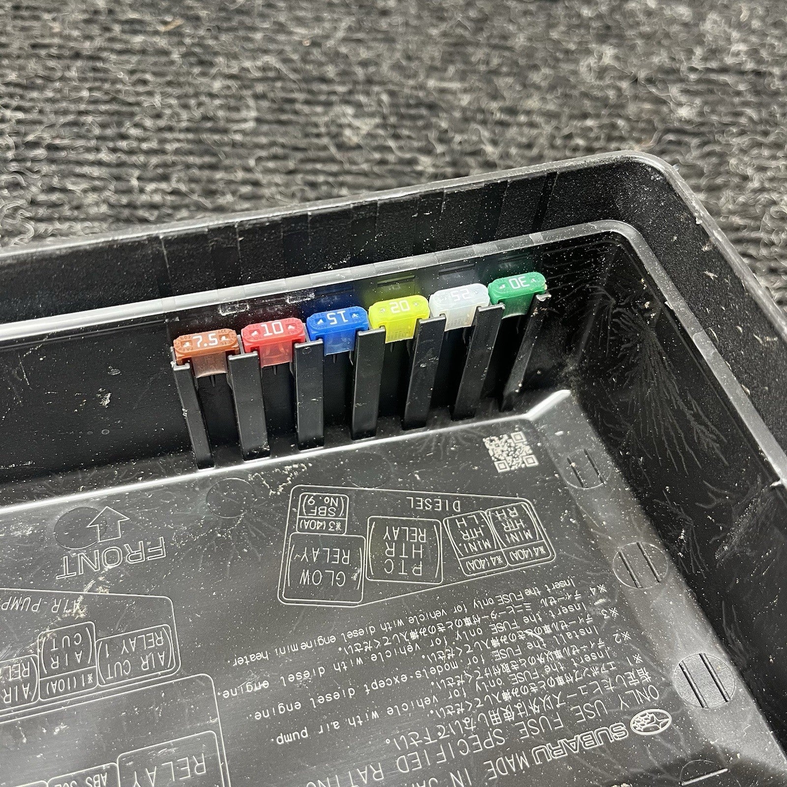 ☑️ 2008-2014 Subaru Impreza WRX STI Fuse Box Relay Cover Trim OEM MB502000B