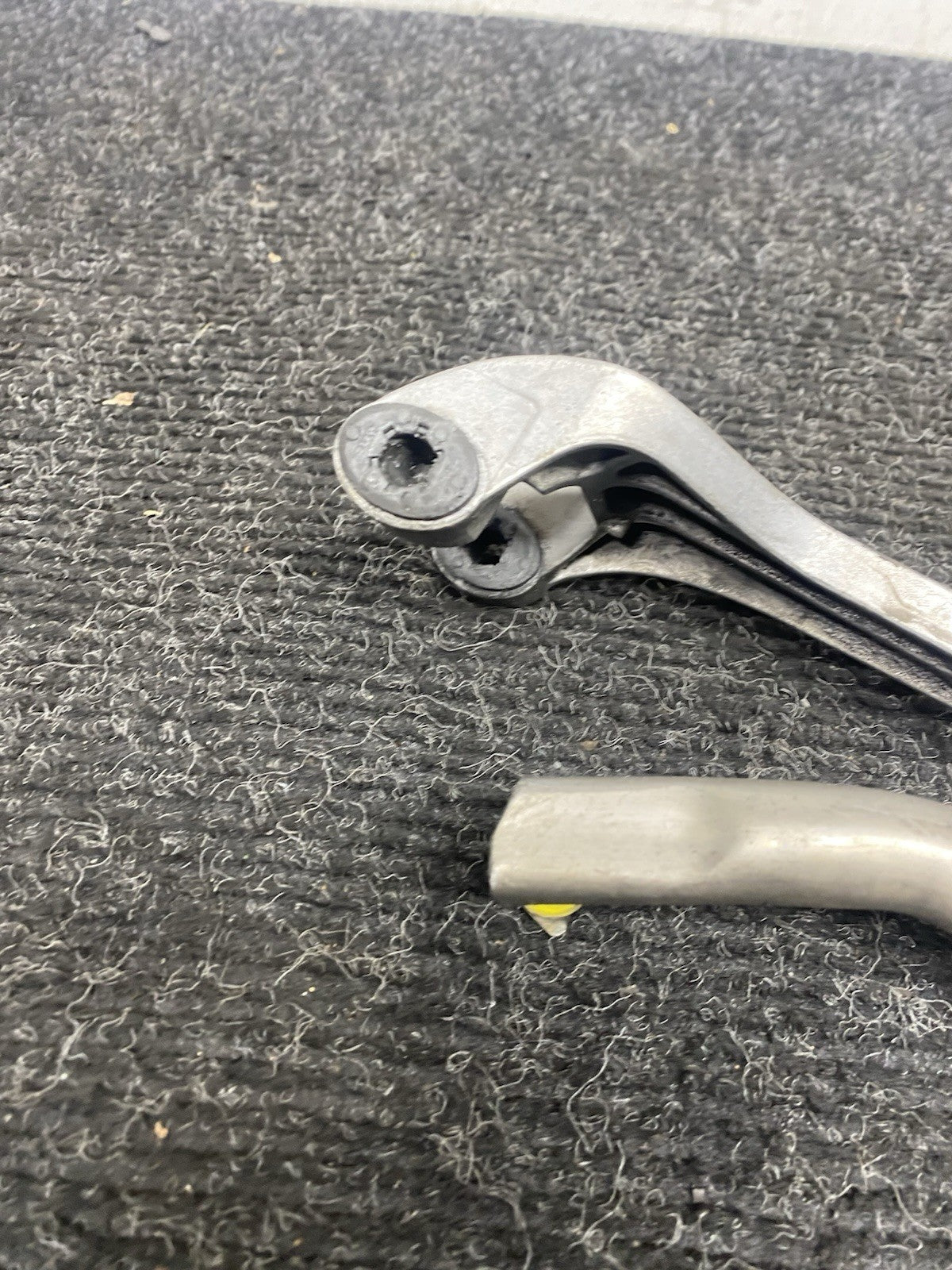 ☑️ 2008 BMW Z4 CONVERTIBLE (E85) MANUAL TRANSMISSION SHIFTER LINKAGE ASSEMBLY
