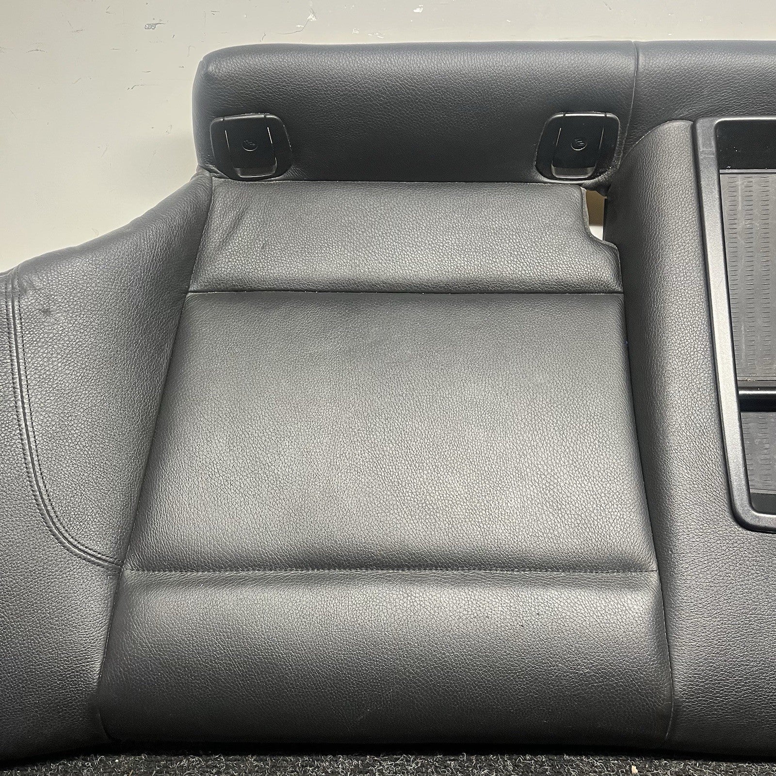 ☑️ 08-13 OEM BMW E82 E88 128 135 Rear Seat Lower Cushion Leather Boston Black