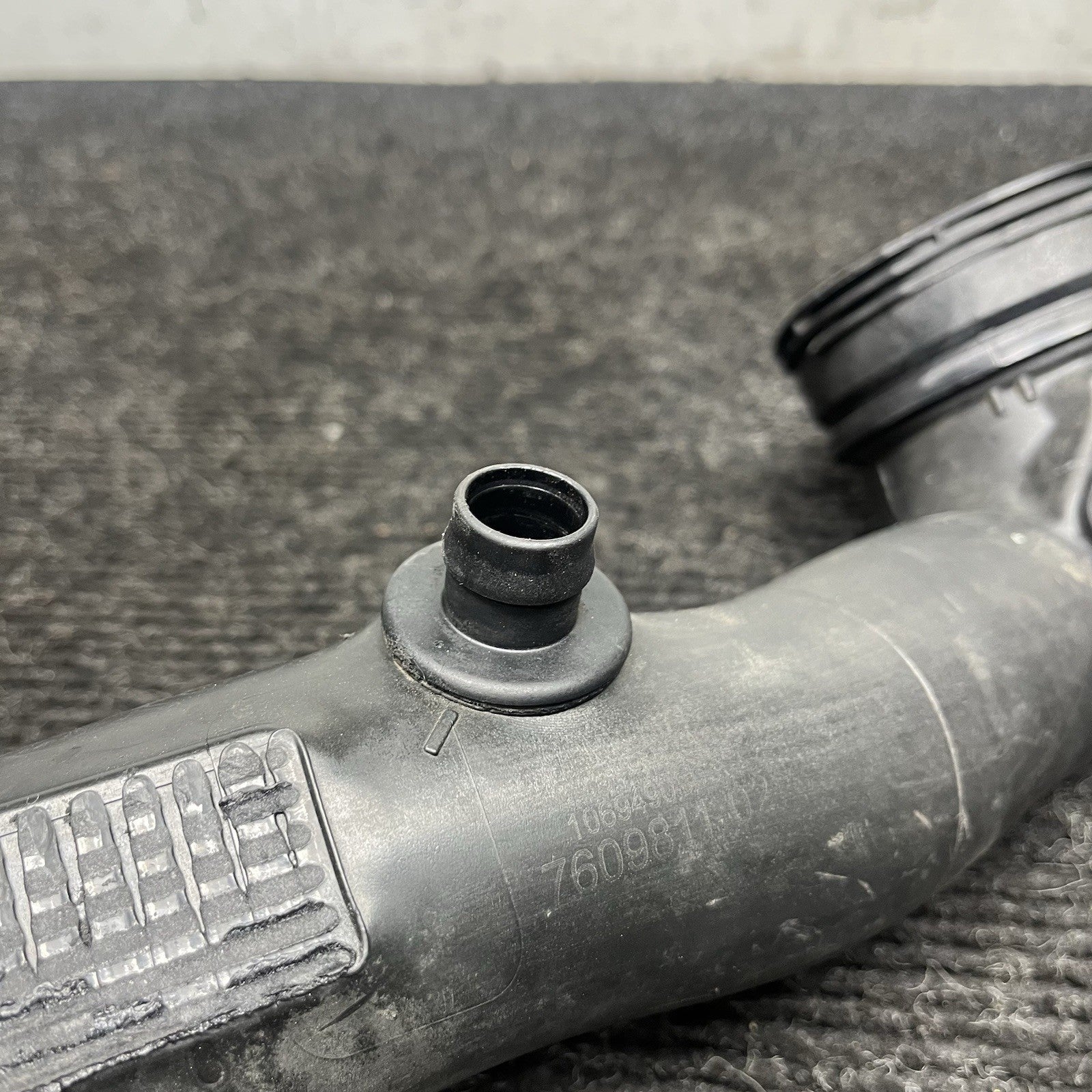 ☑️11-14 BMW X5 X6 E70 E71 F10 3.0 N55 CHARGE AIR INDUCTION INTERCOOLER PIPE HOSE