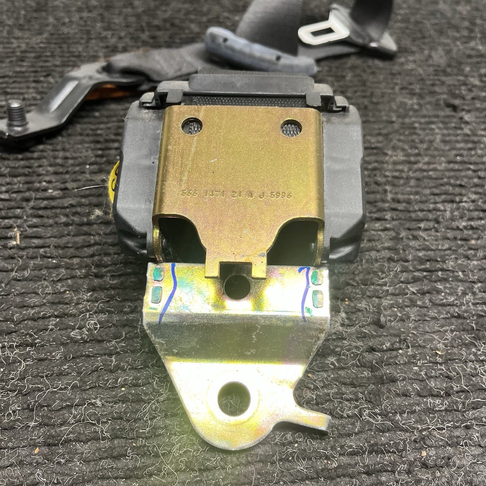 ☑️ 91-98 BMW E36 323 328 M3 Front Left Driver Side Seatbelt Retractor Buckle OEM
