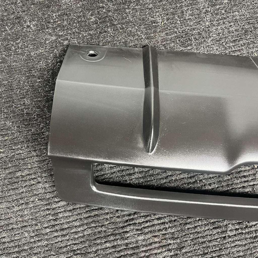 ☑️ 22-25 TOYOTA GR86 REAR BUMPER LOWER CENTER BRAKE LIGHT DIFFUSER TRIM OEM