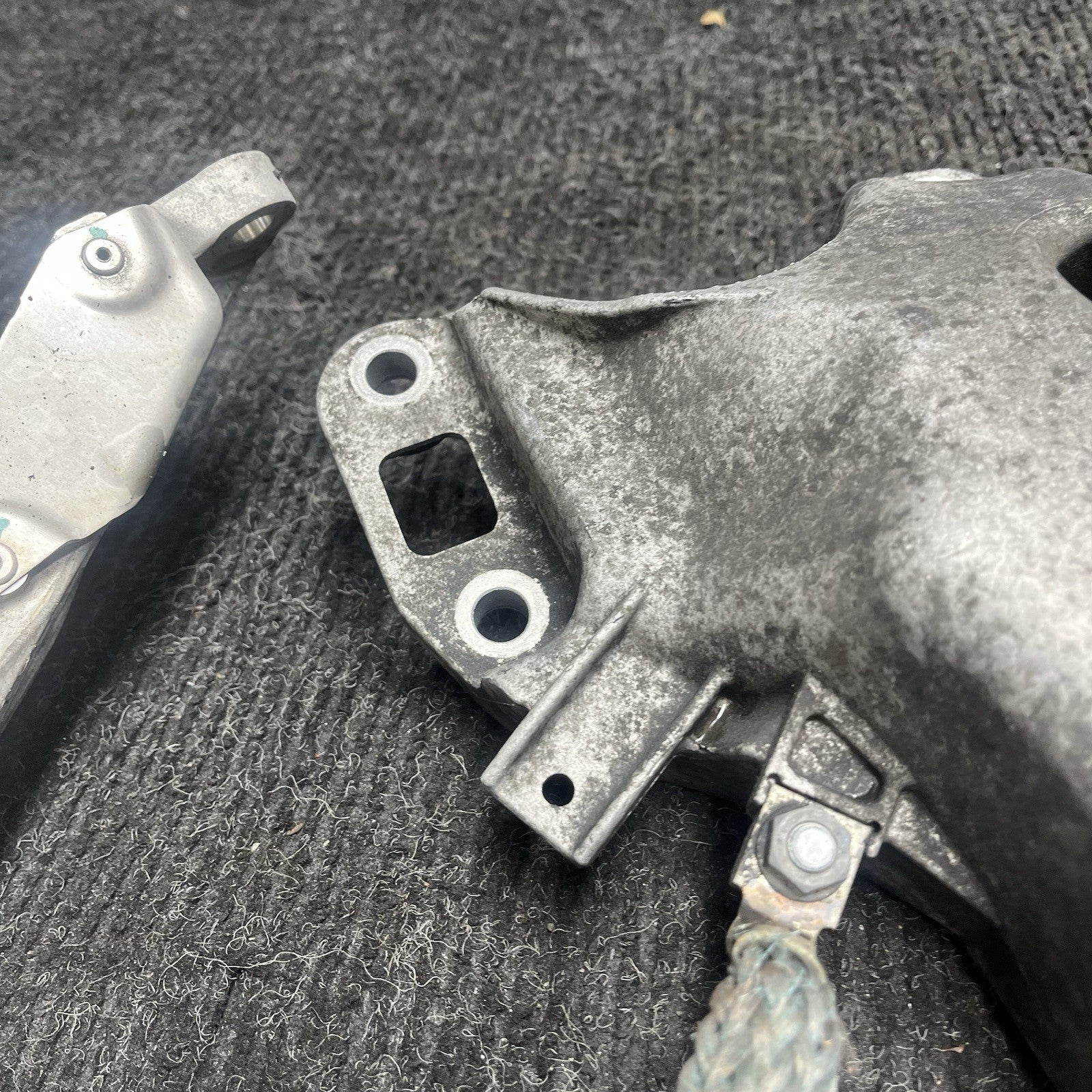 ☑️ BMW E70 AWD N55 3.0L Engine Motor Mount Bracket Left & Right Set OEM