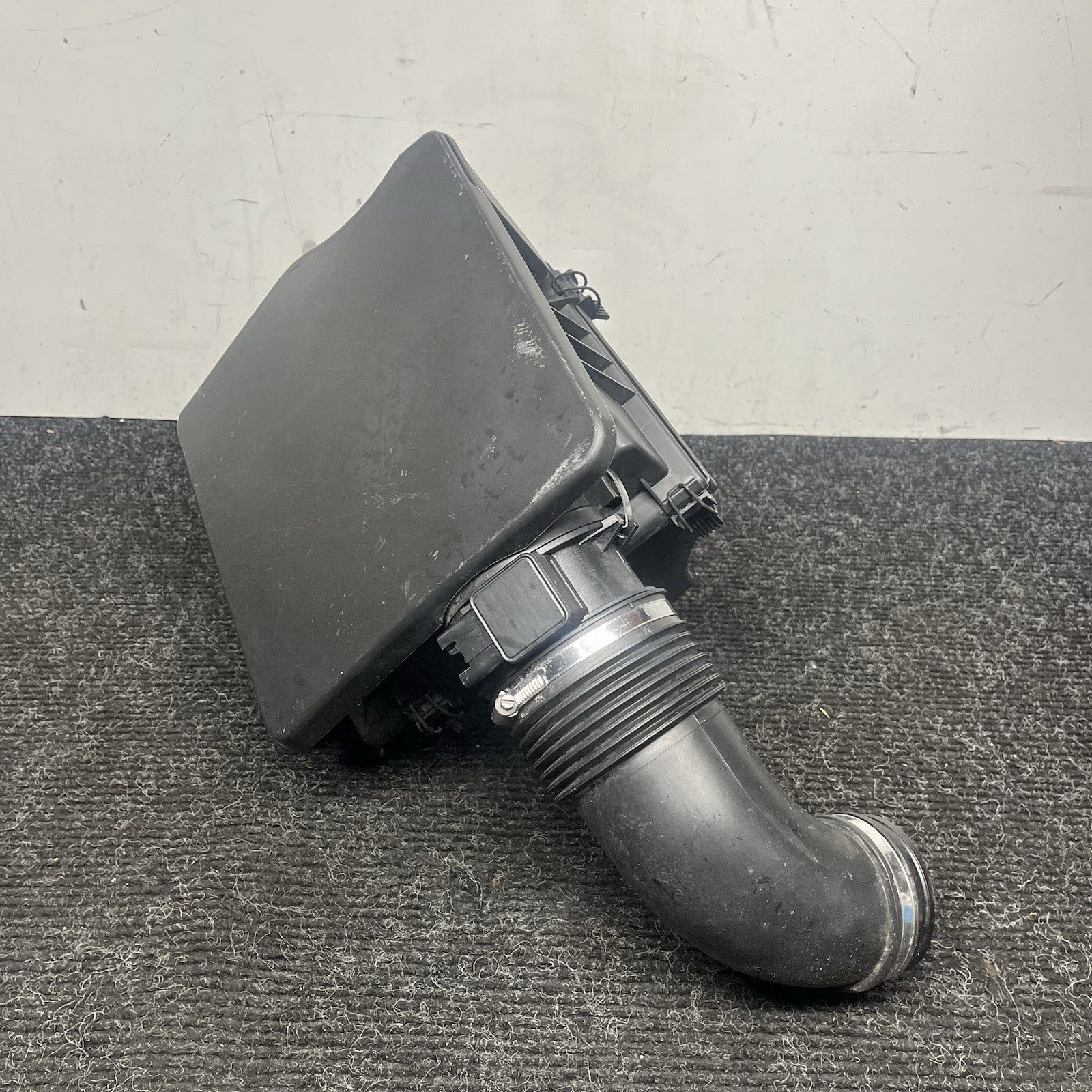☑️ 2003-2005 BMW Z4 E85 E86 Air Intake Cleaner Filter Box Assembly 7-513-956 OEM