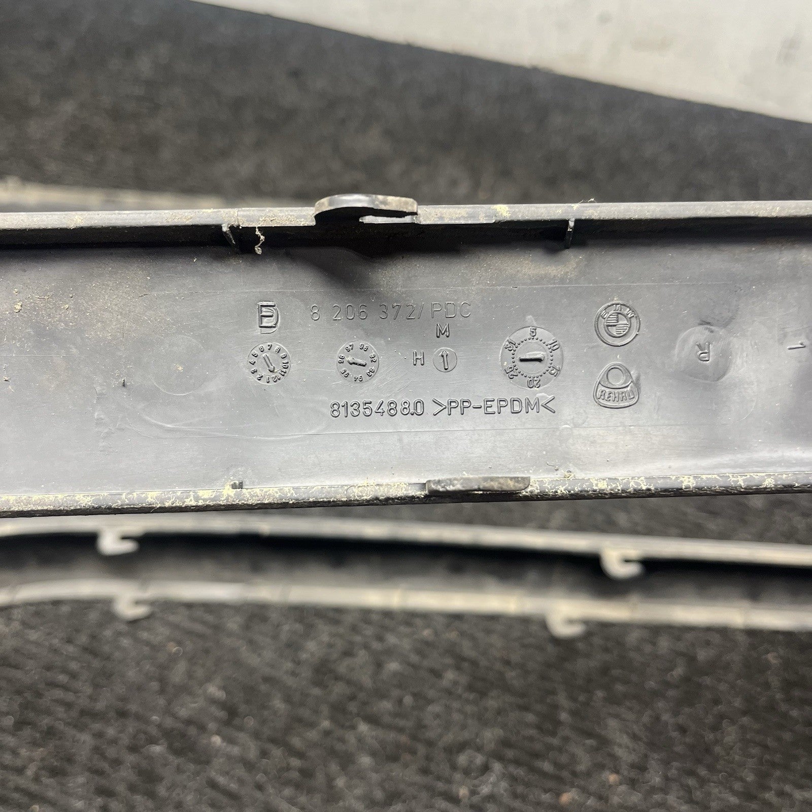 ☑️ 94-99 BMW E36 328i SEDAN SET OF 3 REAR BUMPER TRIM STRIP MOLDING OEM