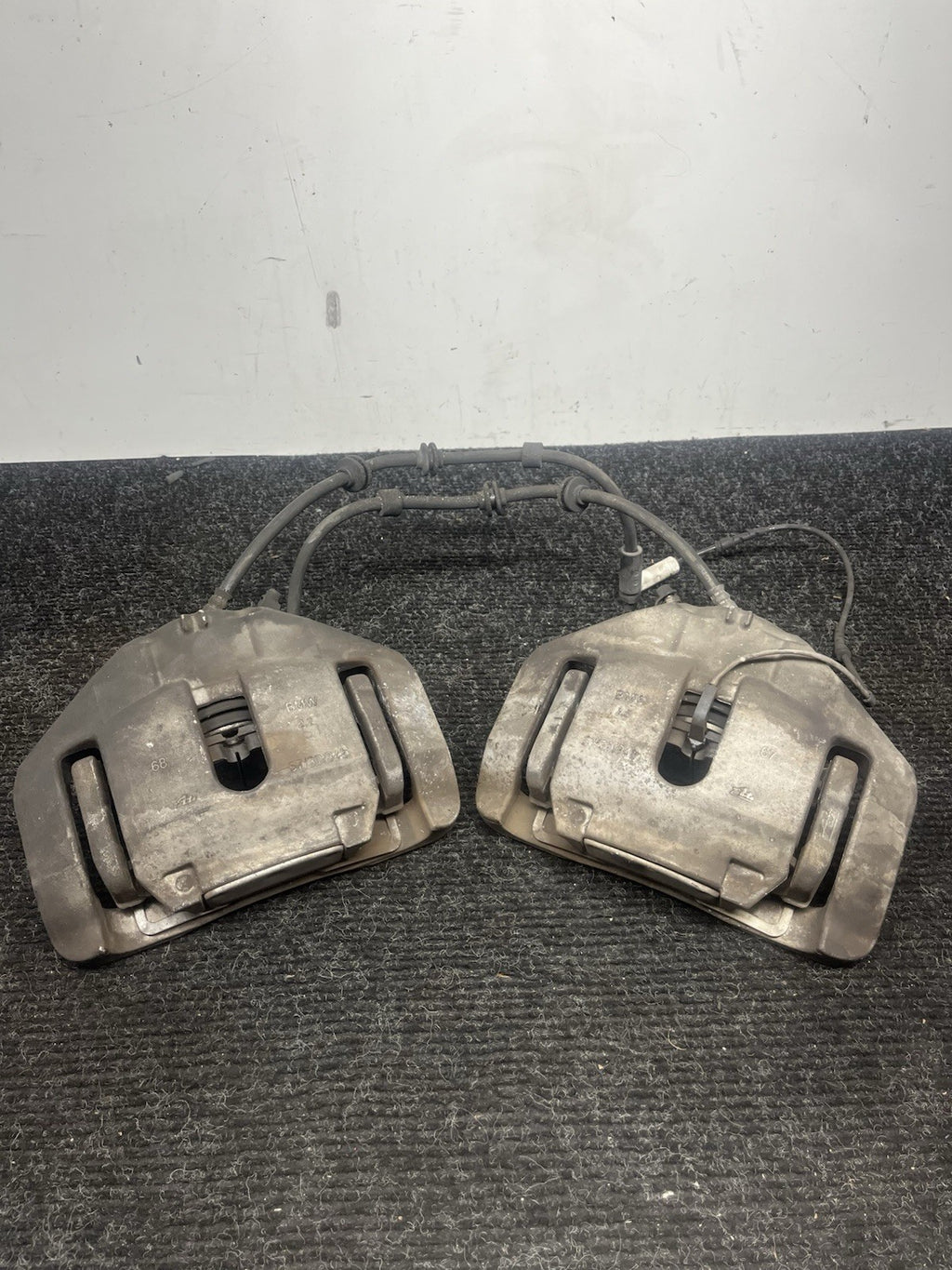 ☑️ 06-11 E90 E91 E92 E93 E84 335 Z4 BMW 335i Front Brake Caliper Set OEM