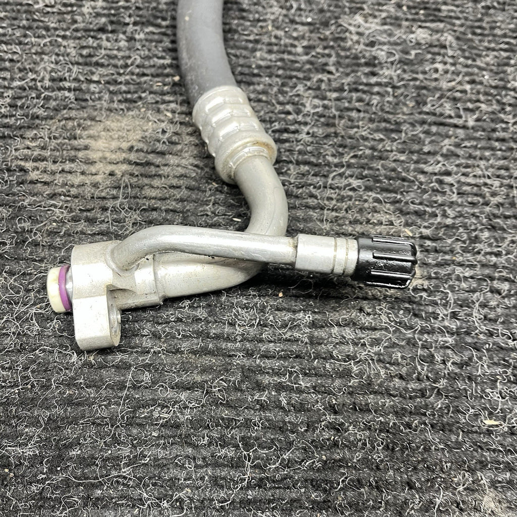 ☑️BMW E88 E82 E90 E92 E93 135 335 AC Compressor Evaporator Suction Pipe Hose OEM