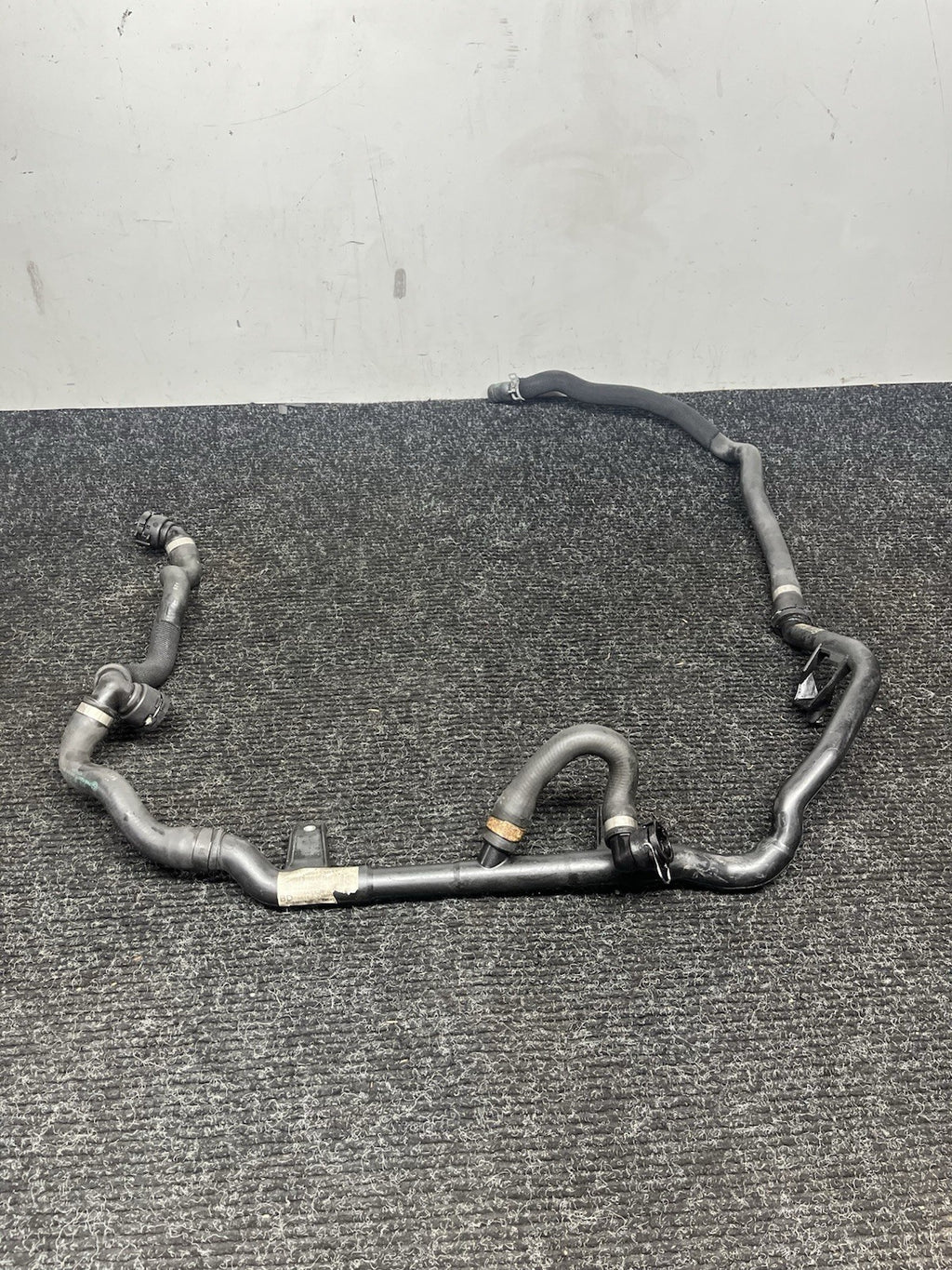 ☑️ 07-15 BMW E90 E92 E84 135i 335i X1 Lower Radiator Thermostat Coolant Hose OEM