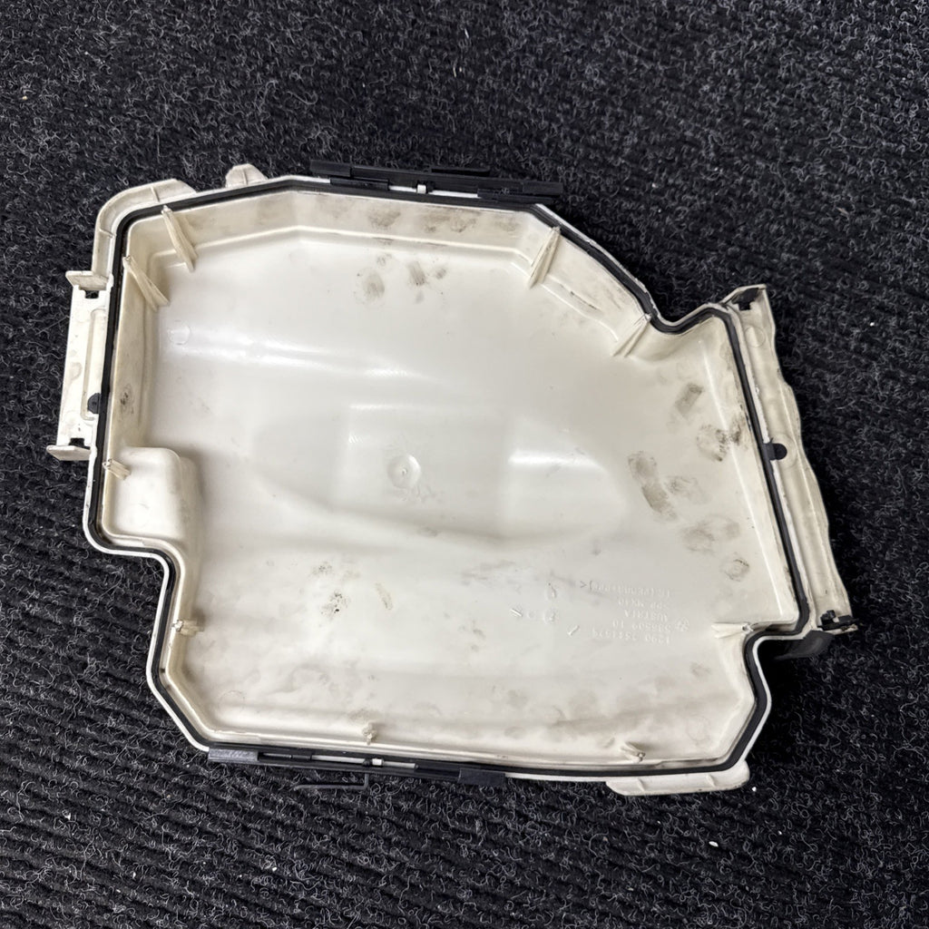 ☑️ BMW E88 E82 E90 E92 E84 DME ECU Electronic Computer Box Top Cover Housing OEM