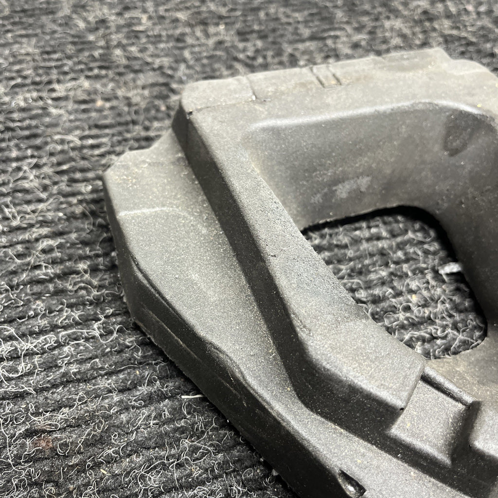 ☑️ 07-13 BMW E82 E89 135 128 N54 N55 MT Shifter Insert Foam Cover OEM