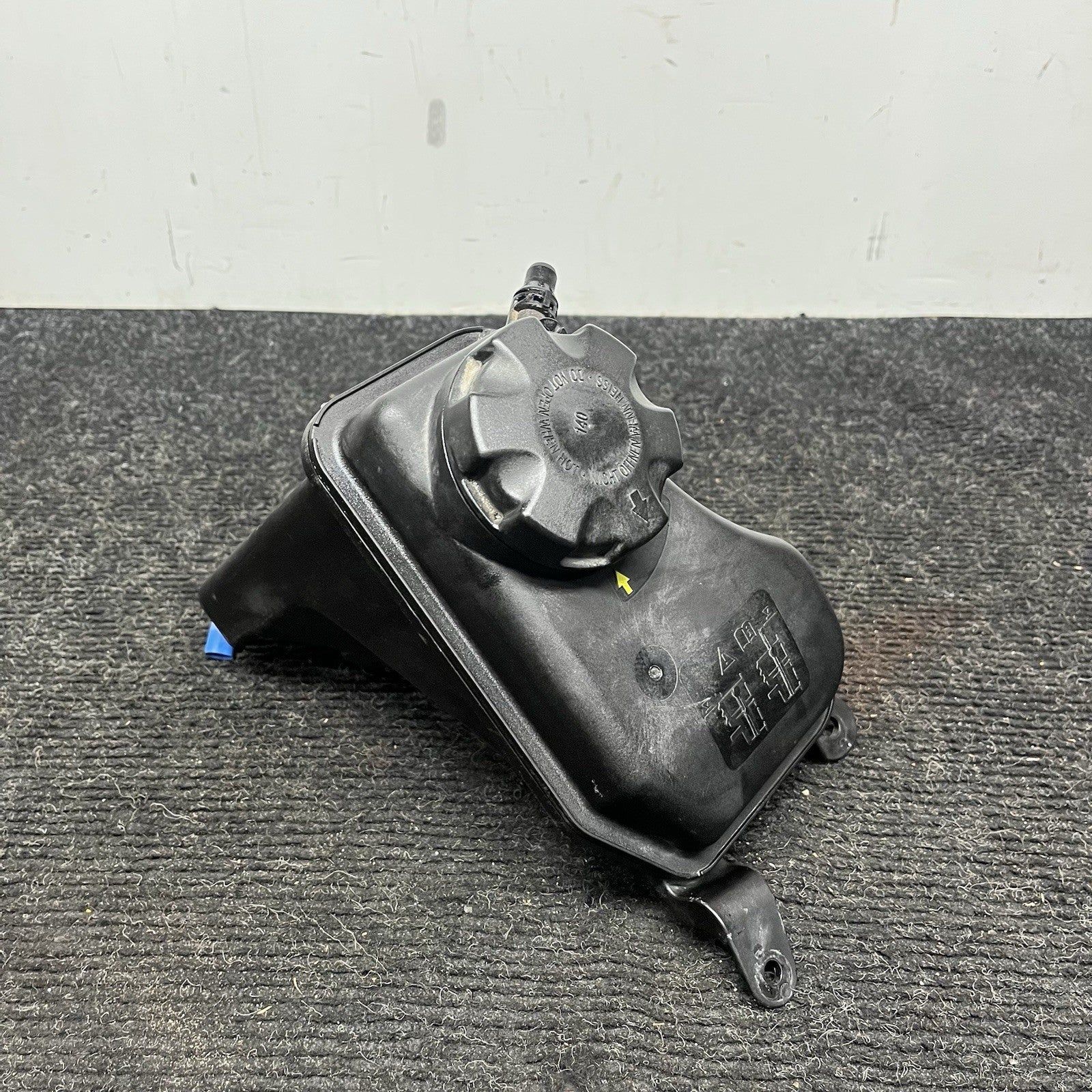 ☑️ 06-13 BMW E82 E88 E90 E92 E93 Radiator Expansion Tank Coolant Reservoir OEM
