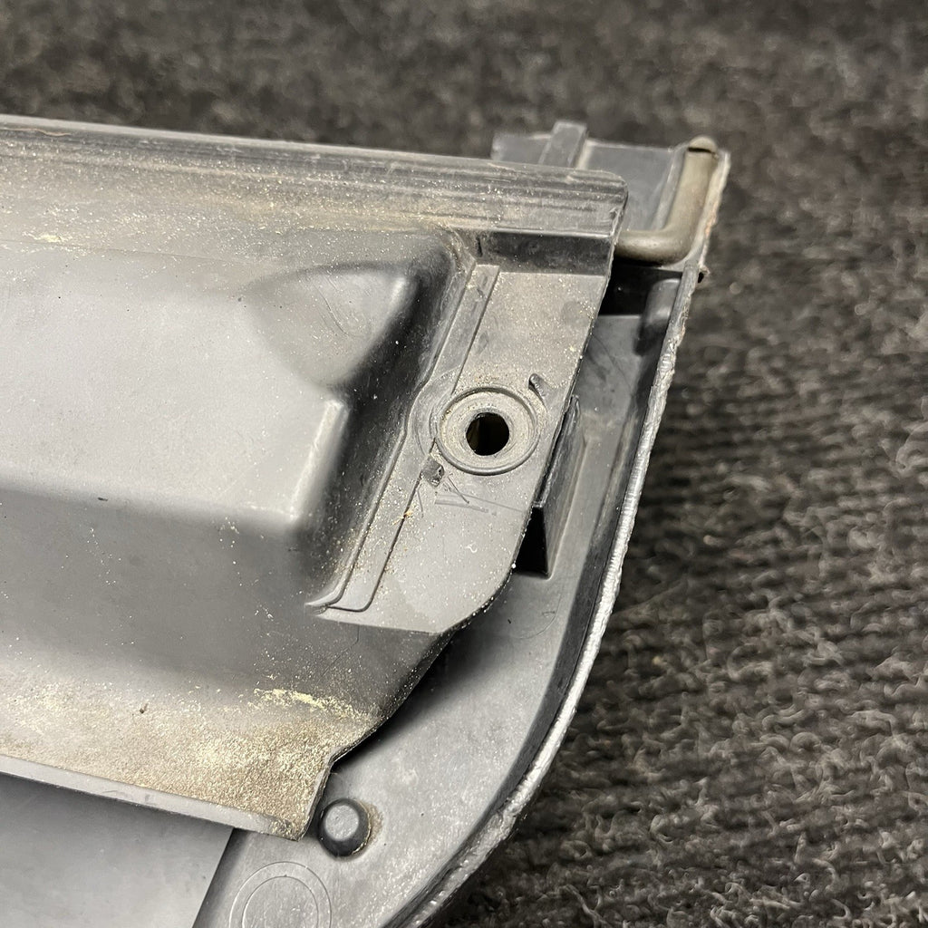 ☑️ 01-06 OEM BMW E46 M3 330Ci S54 Micro Air Filter Housing Cover Trim Panel