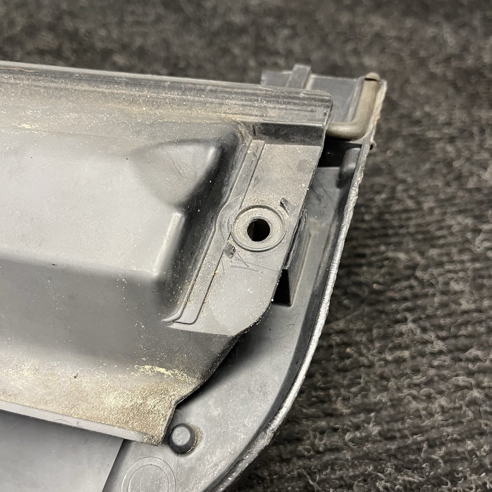 ☑️ 01-06 OEM BMW E46 M3 330Ci S54 Micro Air Filter Housing Cover Trim Panel