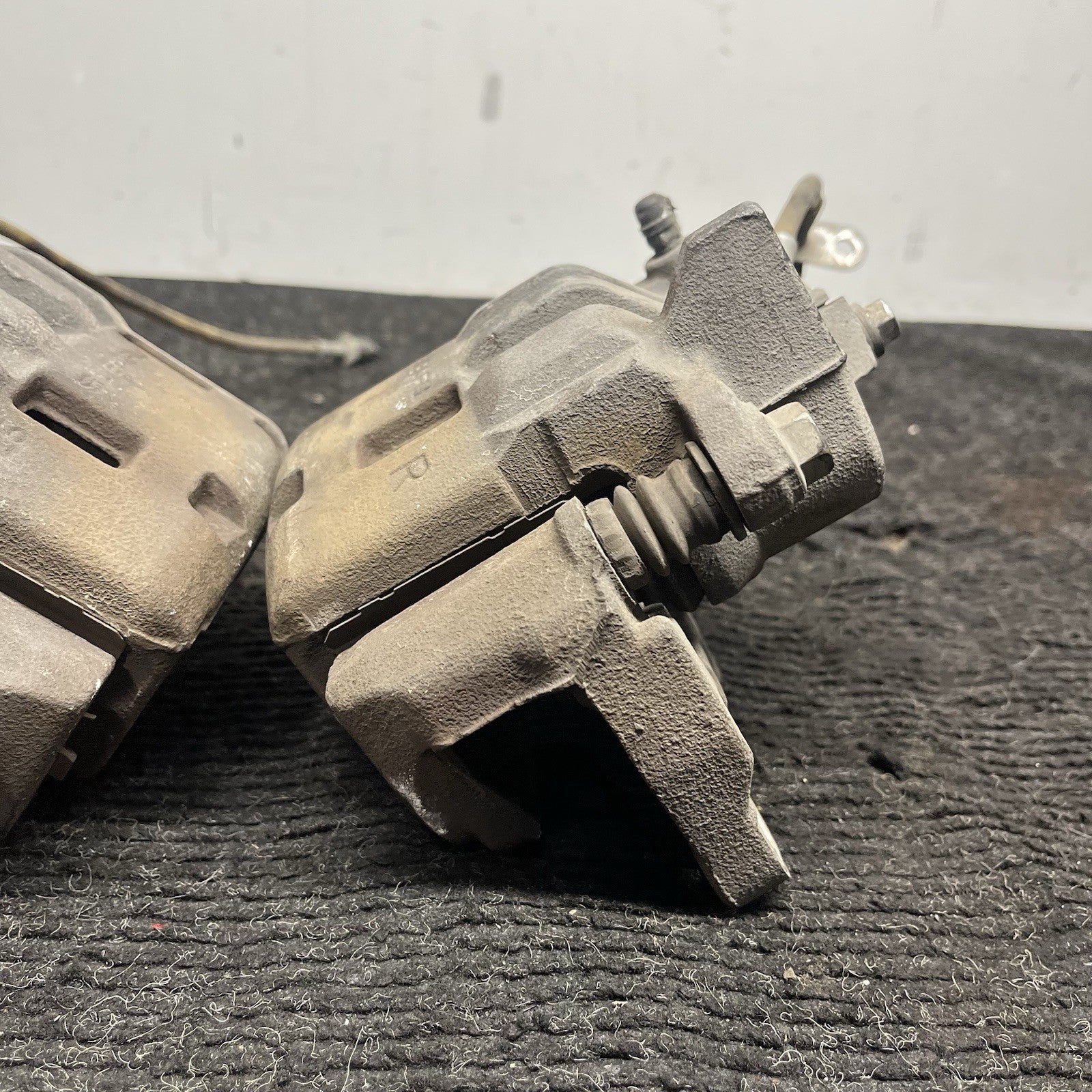☑️ 2013-2020 SCION FRS FR-S SUBARU BRZ 86 OEM FRONT BRAKE CALIPERS SET
