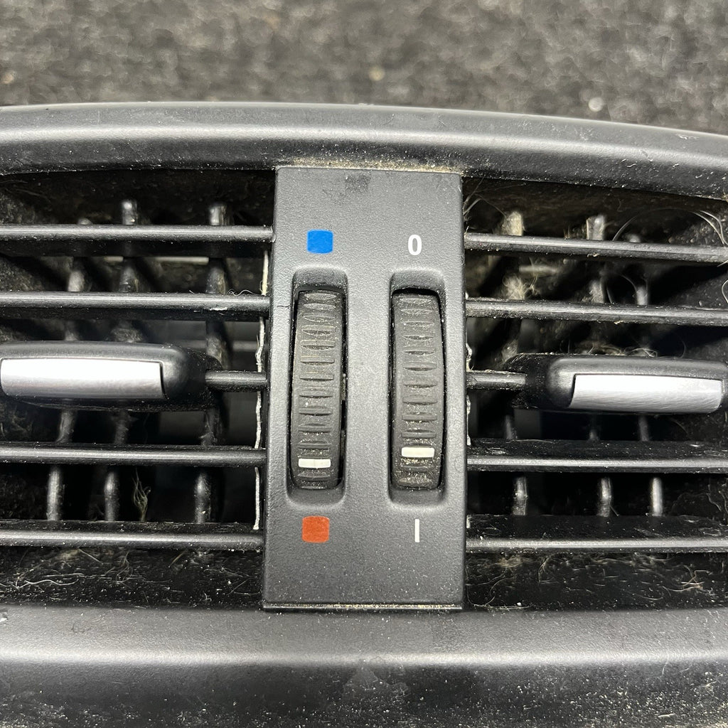 ☑️ 11-18 BMW X3 Rear Center Console Air Conditioning Vent Grille OEM 9200888