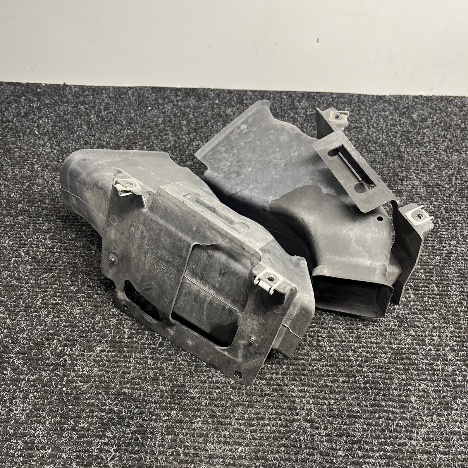 ☑️ 00-06 Genuine BMW 3 Series E46 Coupe Convertible M Sport Front Air Ducts PAIR