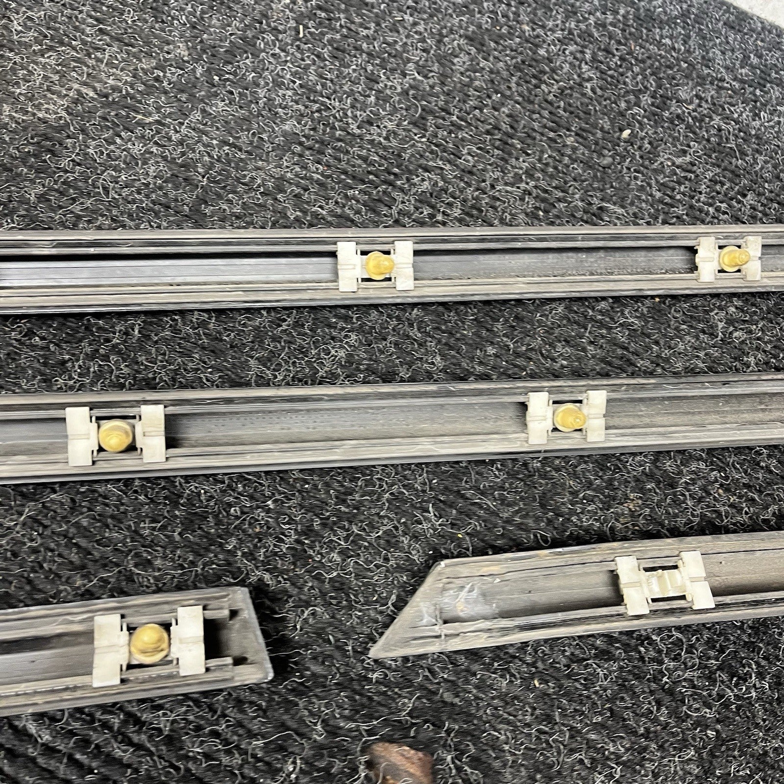 ☑️ 94-99 BMW E36 328iC COUPE VERT FENDER DOOR REAR QUARTER TRIM MOLDING SET OEM