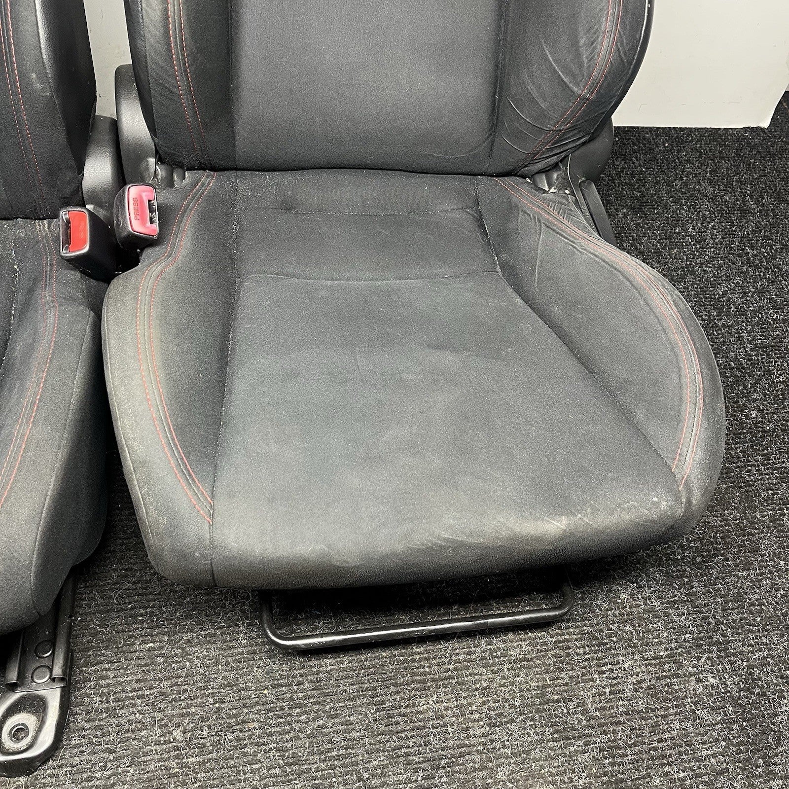 ☑️ 2013-2019 Subaru BRZ SCION FRS OEM Factory Front Seats SET PAIR Buckles