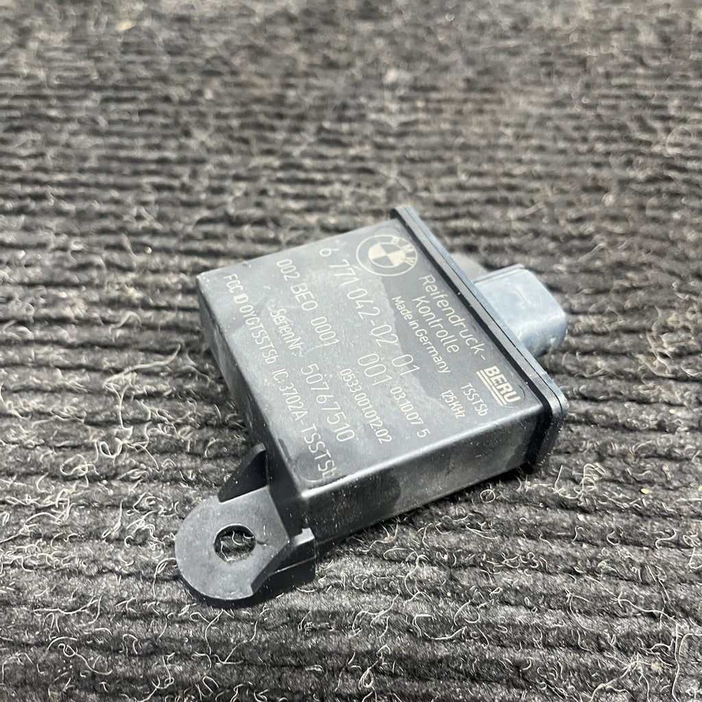 ☑️ OEM BMW E92 E93 335 Rear Right Transmitter Tire Pressure Monitor Sensor TPMS