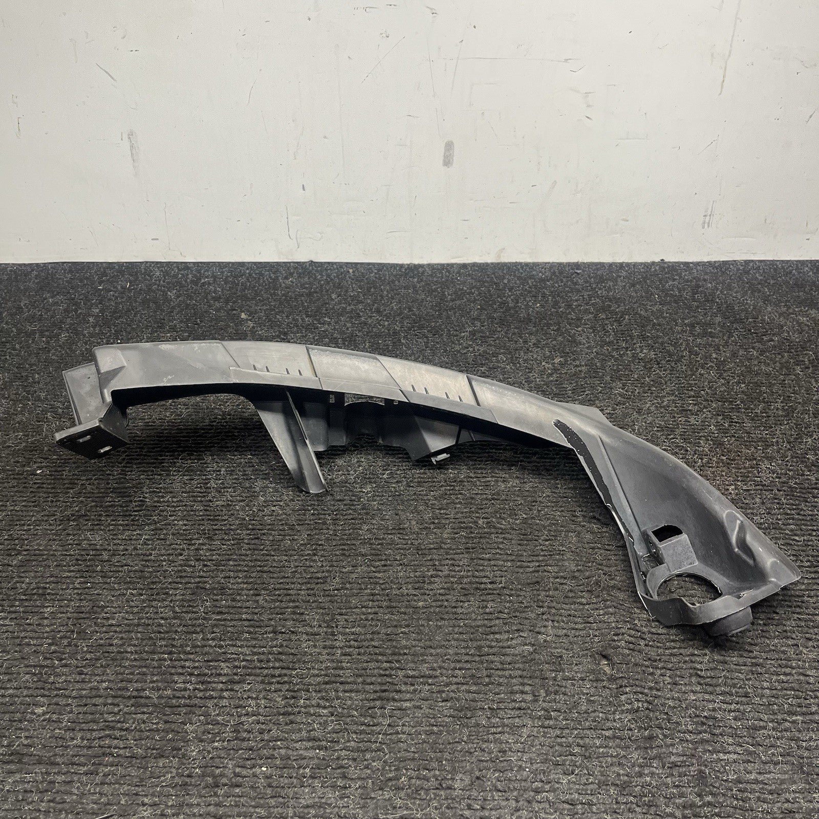 ☑️ 07-10 OEM BMW E92 E93 328 335 Right Passenger Headlight Bracket Carrier Mount