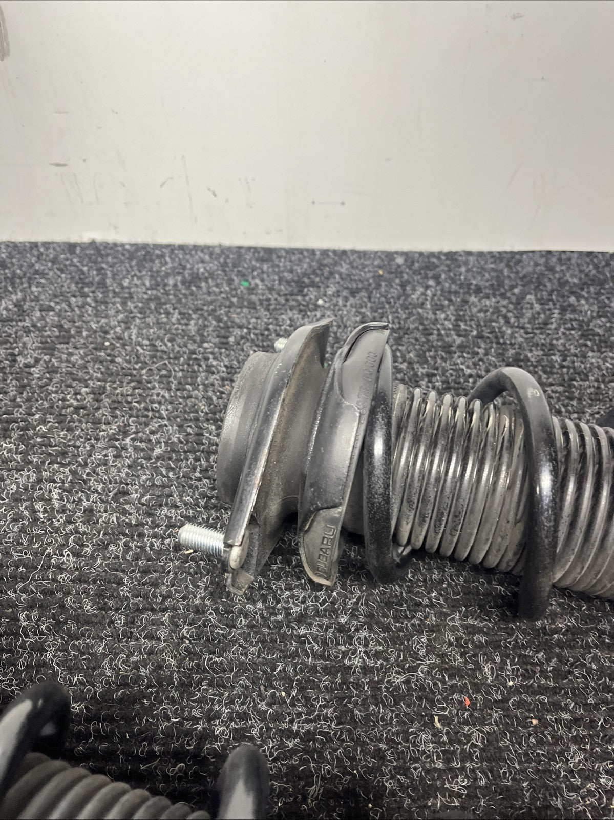☑️ OEM Rear Springs/Struts Suspension Subaru BRZ Toyota 86 Scion FRS
