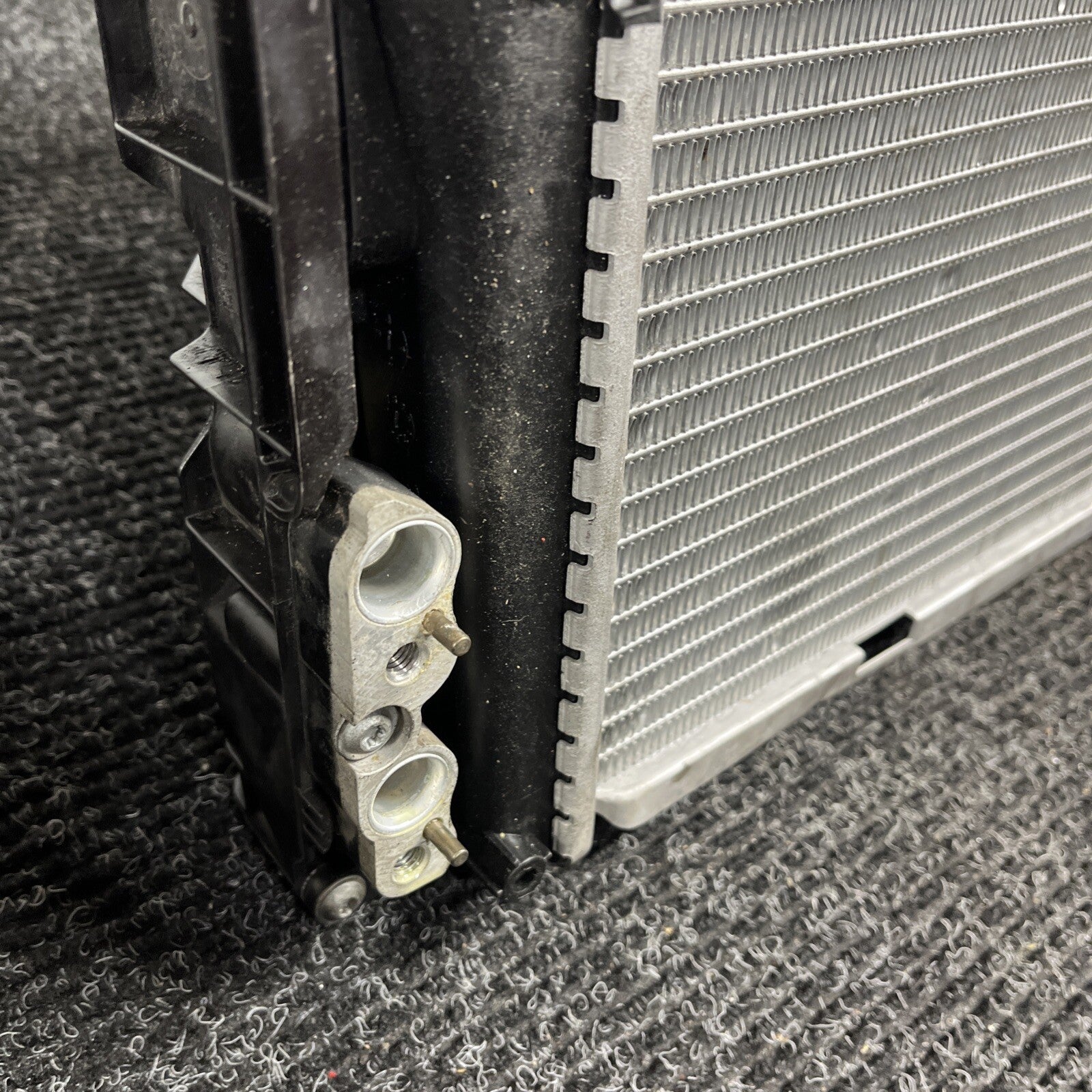 ☑️ 07-13 BMW E92 N54 335i RADIATOR A/T TRANSMISSION OIL COOLER W CONDENSER OEM