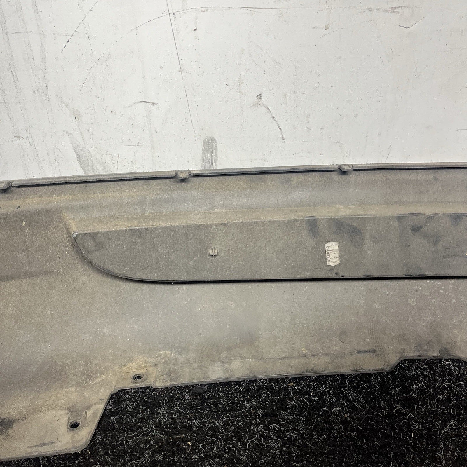 ☑️ 2008-13 BMW E82 E88 128I 135I M-SPORT REAR BUMPER DIFFUSER COVER OEM 8045506