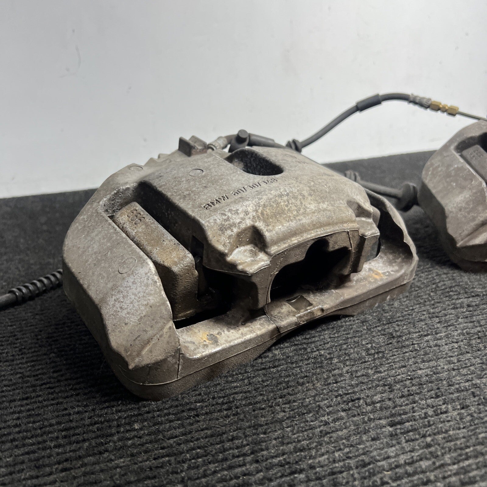 ☑️ 10-18 OEM BMW F07 F10 F12 F13 F01 F02 Front Left & Right Brake Calipers Pair