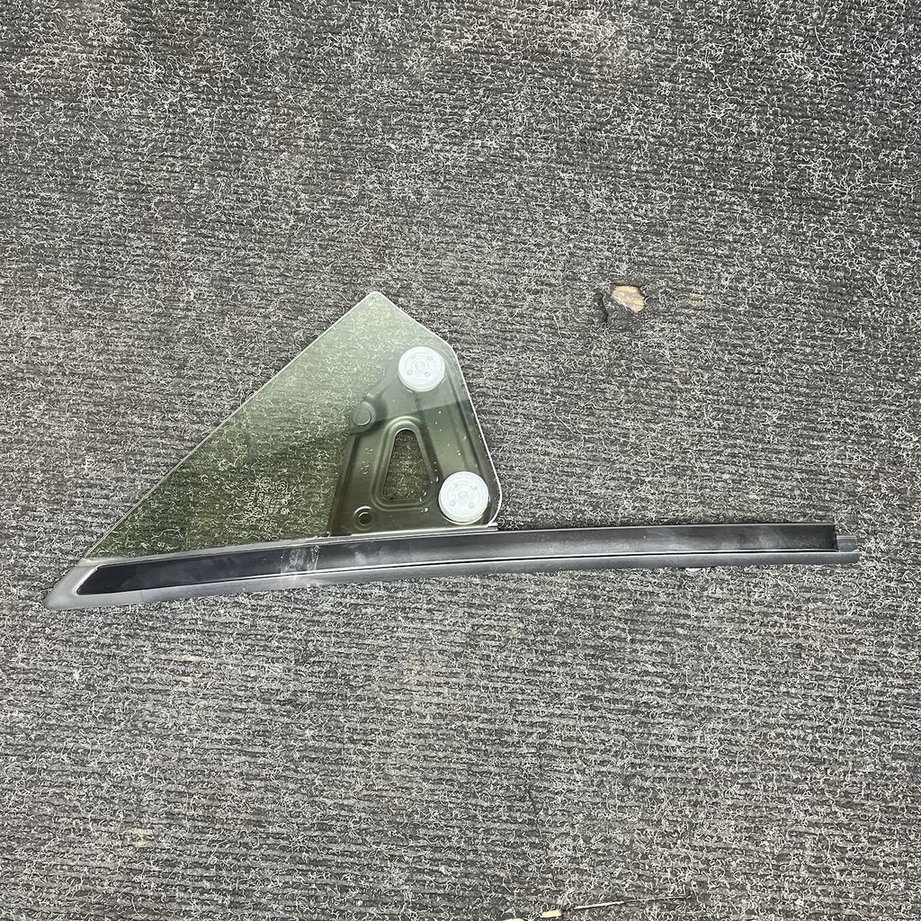 ☑️ 2022-25 TOYOTA GR86 OEM Door Window Glass / Left Driver Side Corner