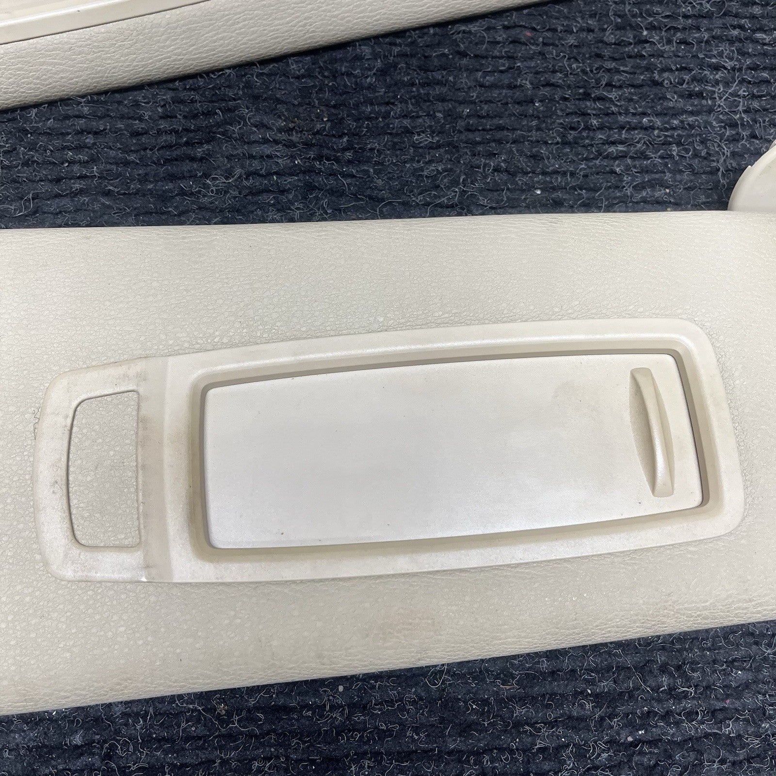 ☑️ 2007-2013 BMW E70 X5 X5M Front Left Right Interior Sun Visor Pair BEIGE OEM