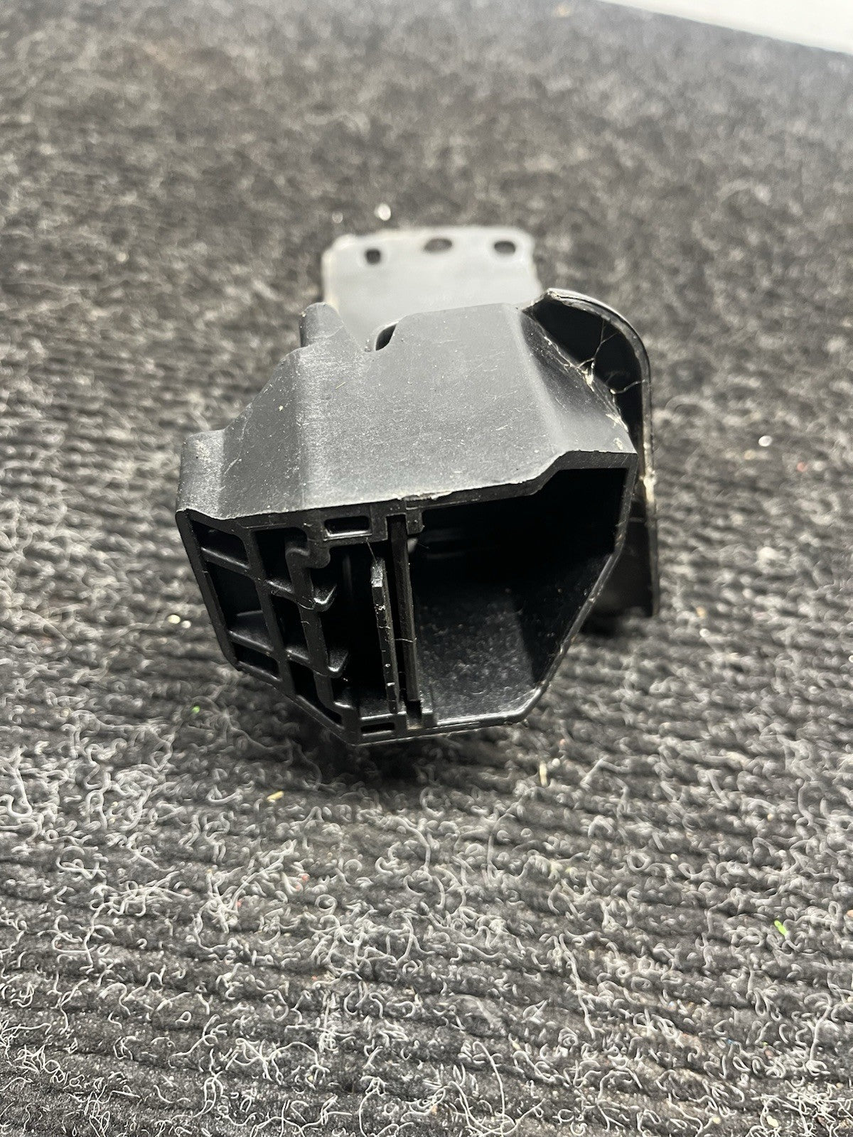 ☑️ OEM BMW E82 E88 E90 E92 E93 335 M3 Radiator Support Left Plate Bracket Mount