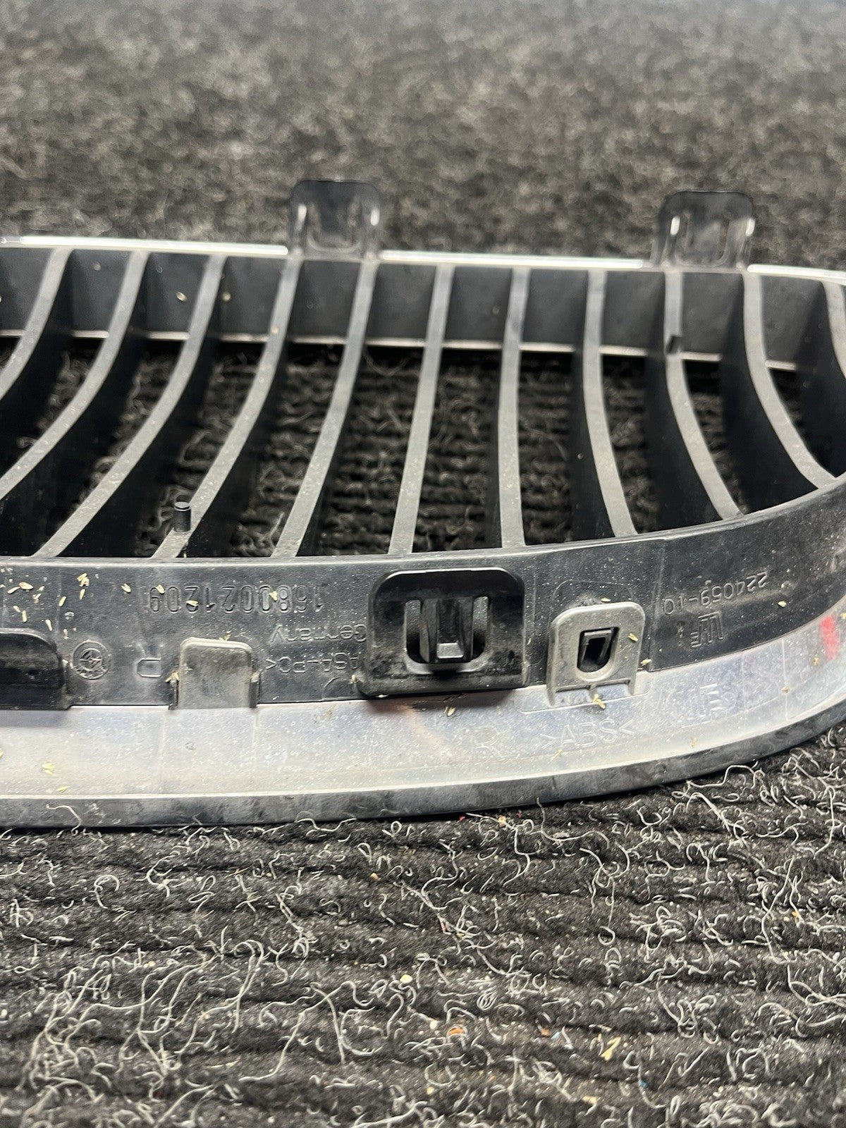 ☑️ 06-10 BMW 328 335 E92 FRONT RIGHT PASSENGER BUMPER KIDNEY GRILLE CHROME OEM