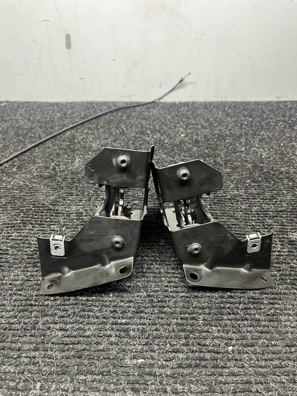 ☑️07-13 BMW 330i 328i 335i E90 E92 E93 Hood Latch and Mounting Bracket Set Cable