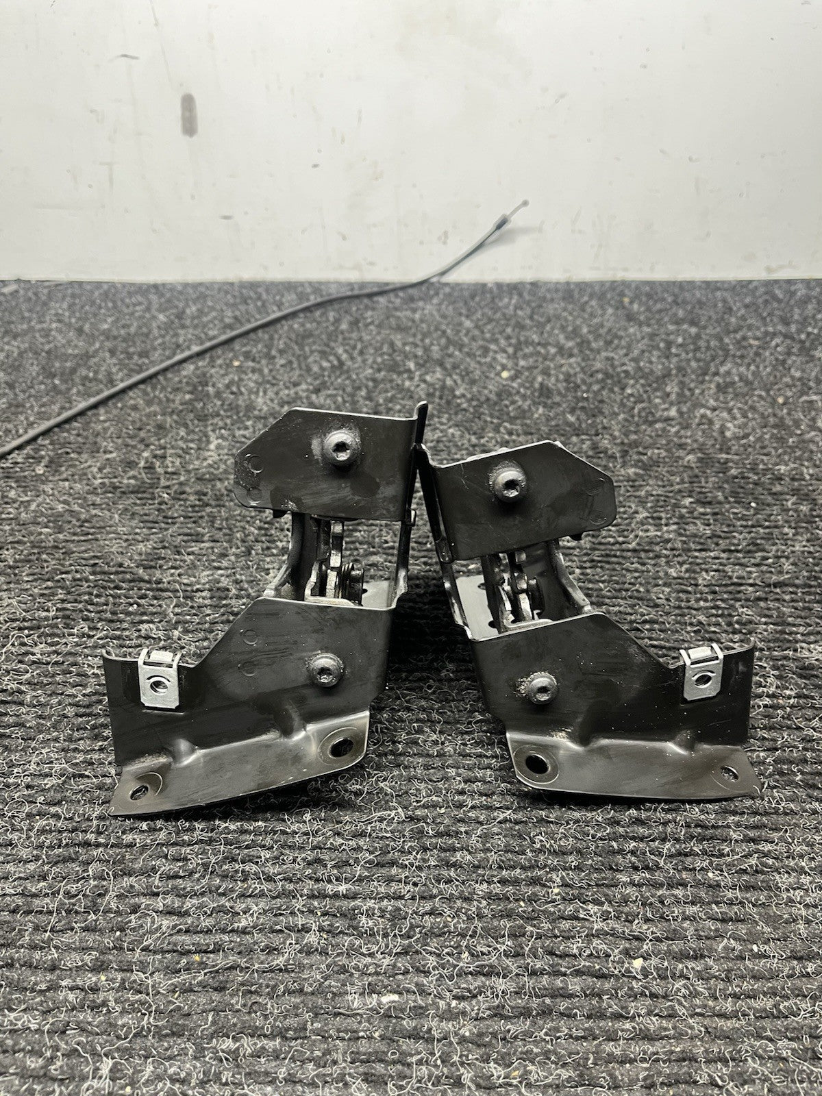 ☑️07-13 BMW 330i 328i 335i E90 E92 E93 Hood Latch and Mounting Bracket Set Cable