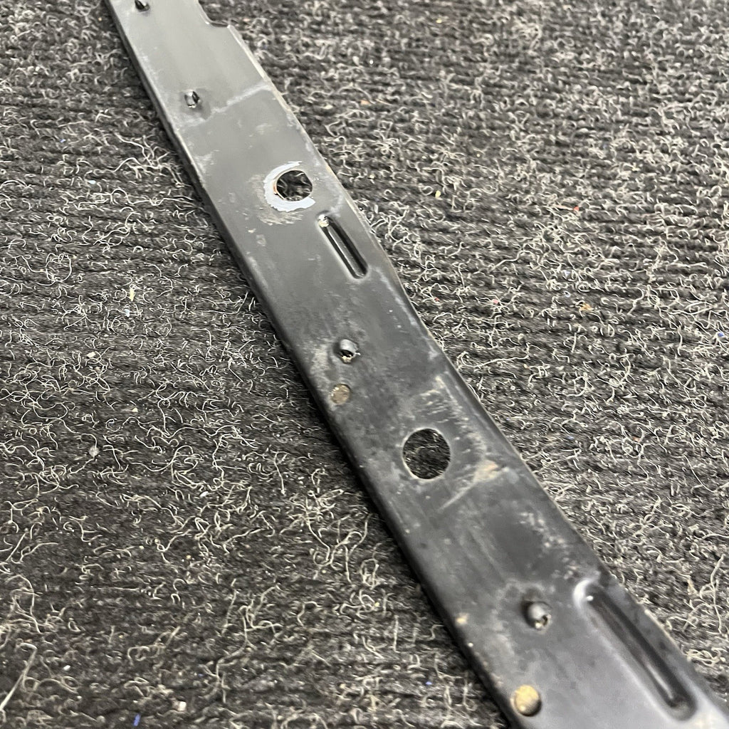 ☑️ GENUINE OEM TOYOTA 13-20 FRS 86 FRONT BUMPER UPPER RETAINER PLATE SU003-05827