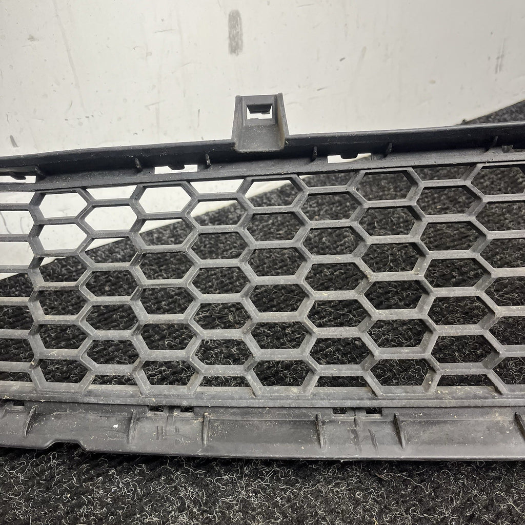 ☑️ 11-13 BMW E70 X5 GRILLE MESH TRIM FRONT BOTTOM LOWER BUMPER OEM 081523