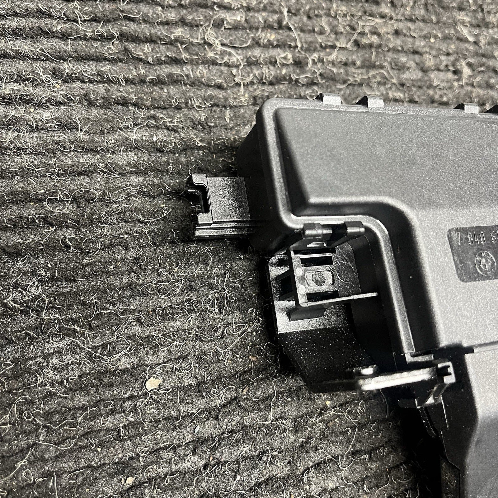☑️06-13 BMW M3 335i 330i E90 E92 E93 E60 TRUNK LID LOCK MICRO SWITCH 7840617 OEM