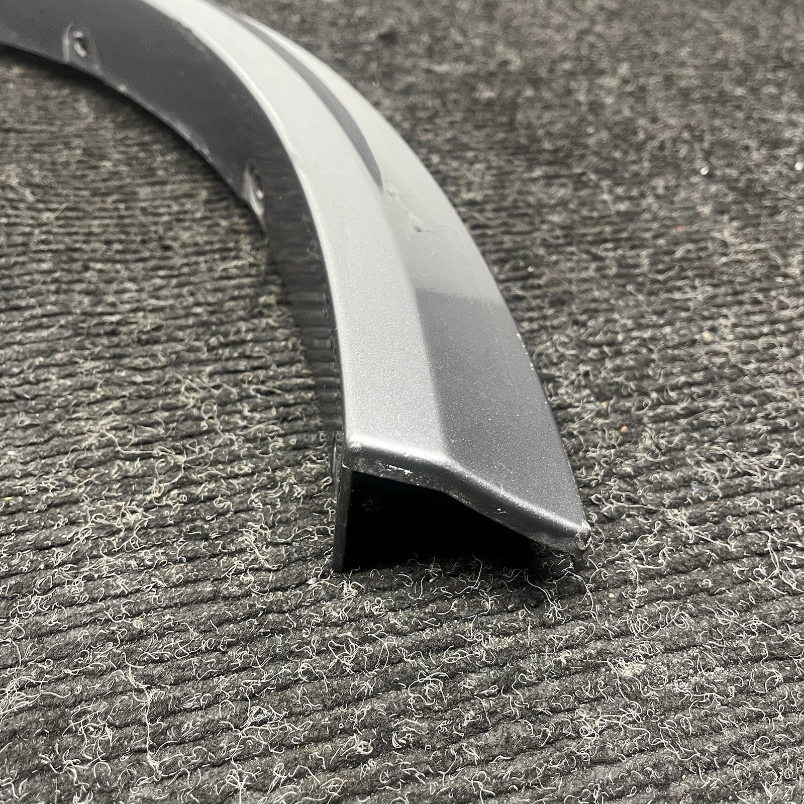 ☑️ 2010-2013 BMW E70 X5 M Sport Front Right Fender Panel Wheel Arch Molding OEM
