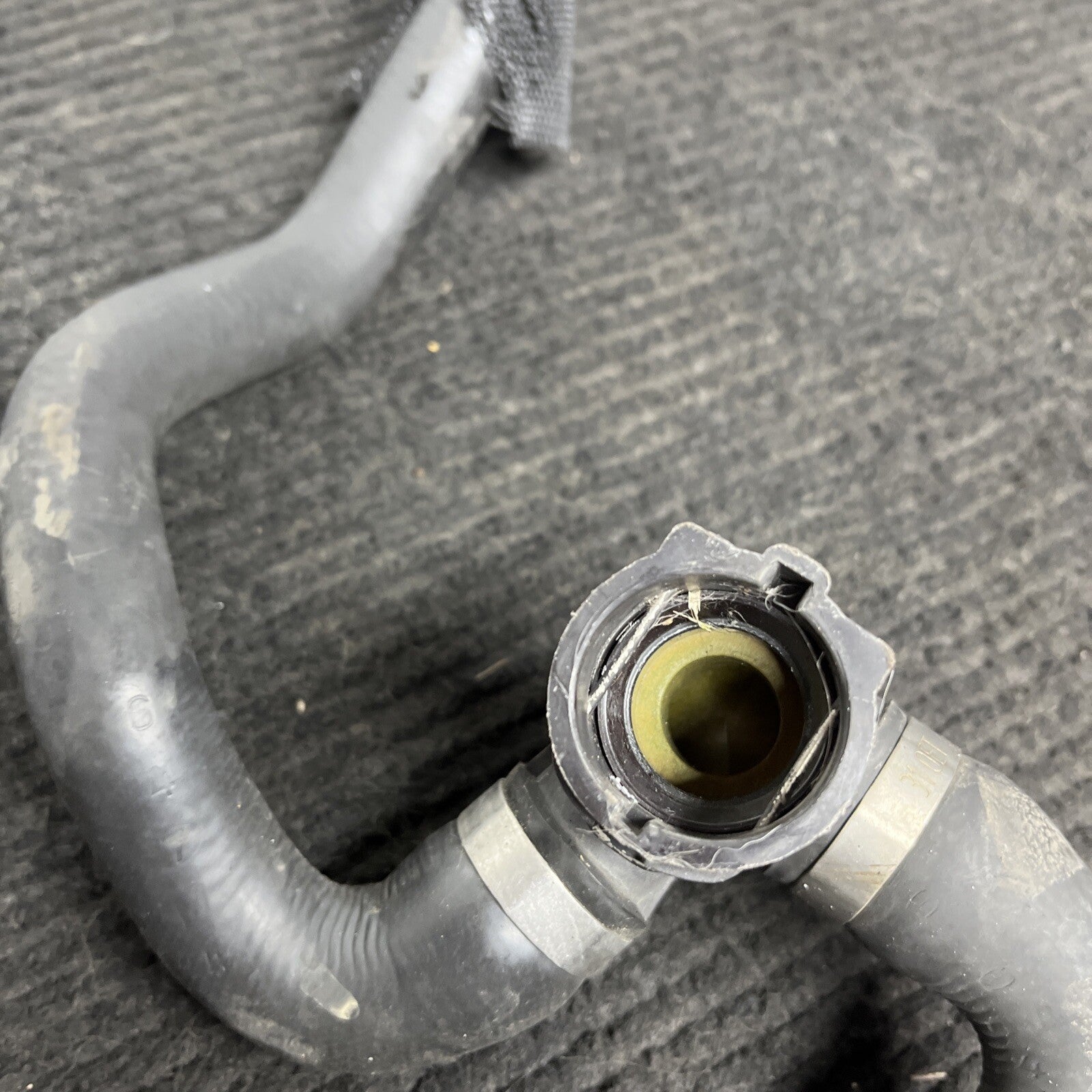 ☑️ 09-16 OEM BMW E89 Z4 35i DCT Radiator N54 Engine Coolant Pipe Hose Lower