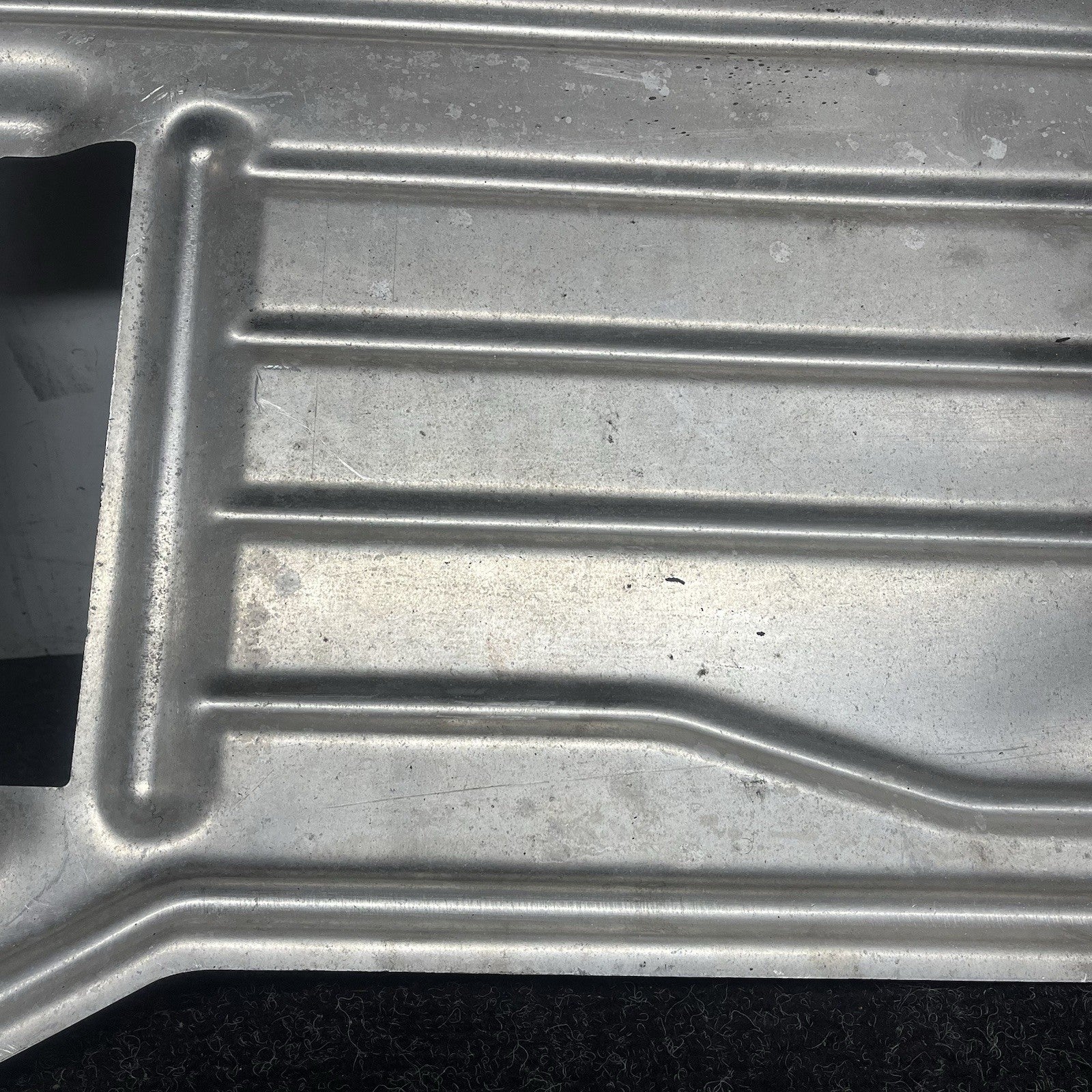 ☑️ 2007-2013 BMW X5 - Center Underbody Shield Panel / Liner 7158386