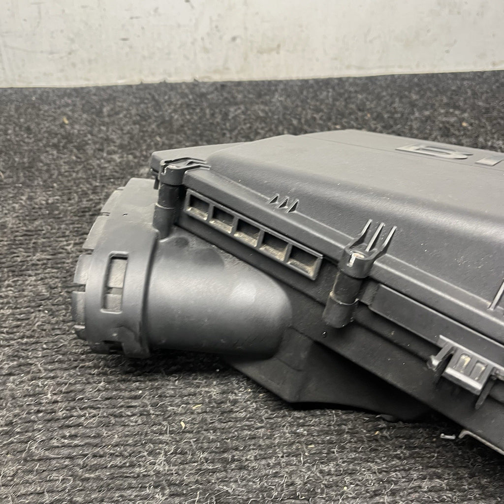☑️ 11-17 BMW X3 F25 F10 3.0L Engine Air Intake Filter Housing Box OEM 7583725