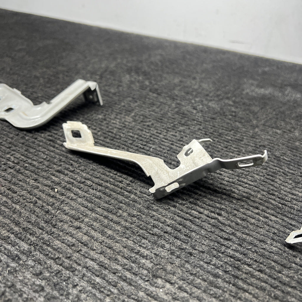 ☑️ 14-20 OEM BMW F22 F23 230 M235 Front Left Fender Wing Holder Brackets SET (3)