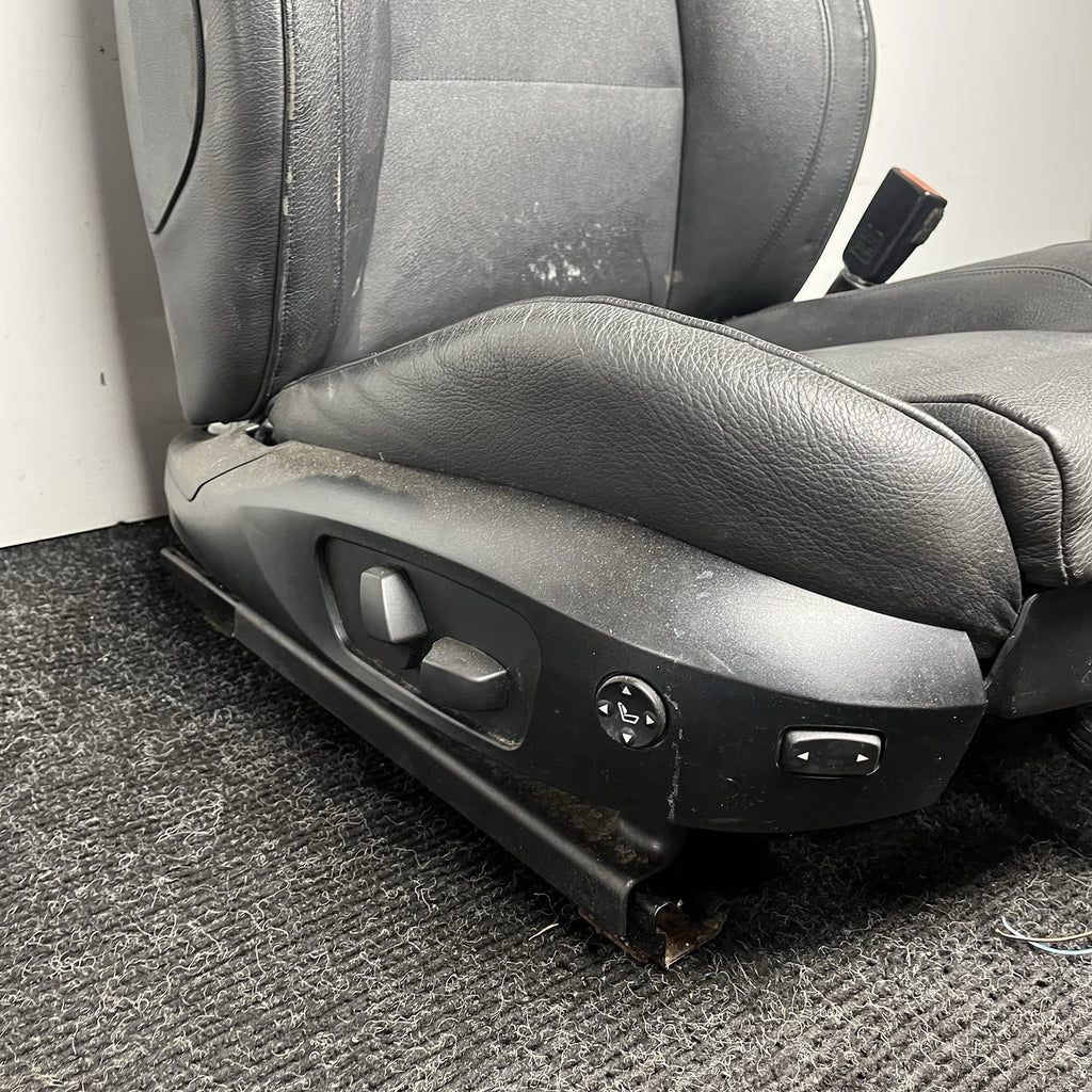☑️08-13 BMW E82 1Series Coupe Leather Front Right Passenger Sport Seat Black OEM