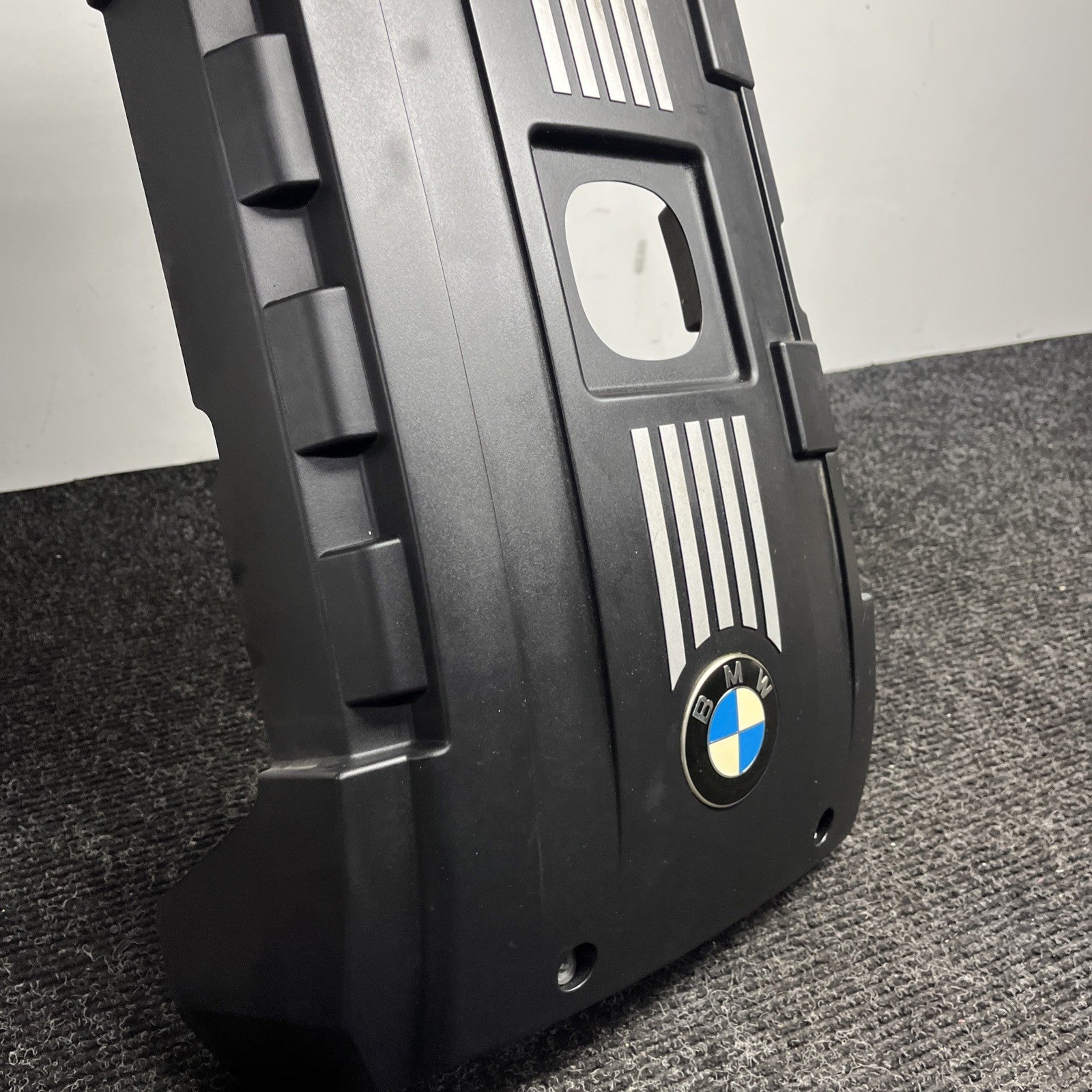 ☑️ OEM BMW E88 E90 E92 E93 Engine Cover N54 Head Cylinder Ignition Coil Covering