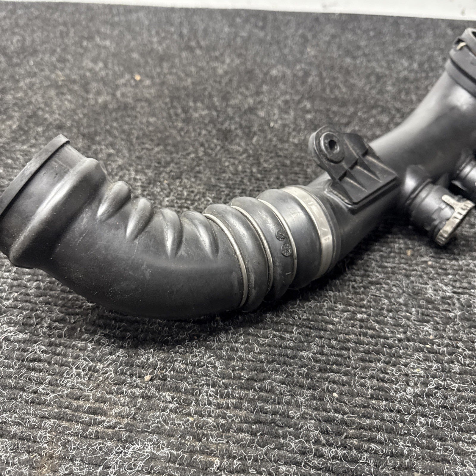 ☑️ 07-13 OEM BMW E90 E92 E93 335I Charge Pipe Diver Valves Induction Pipe N54