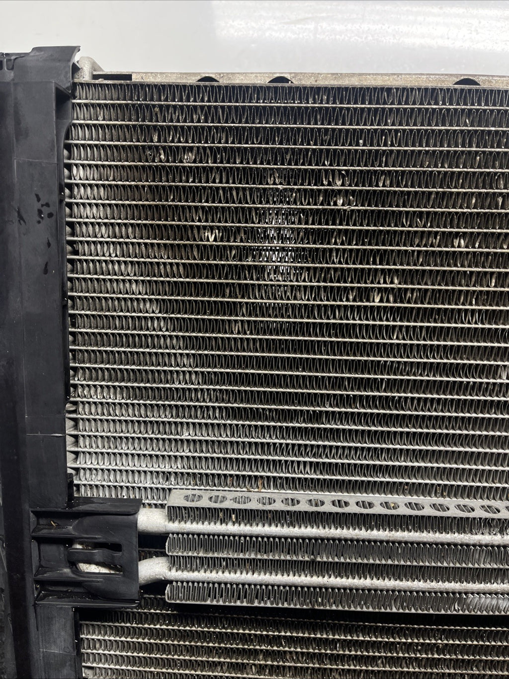 ☑️ 07-13 BMW E92 N54 335i RADIATOR A/T TRANSMISSION OIL COOLER W CONDENSER OEM